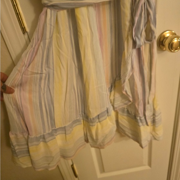 LC Lauren Conrad New striped rayon tie side dress - Picture 7 of 10